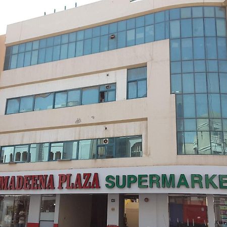 Brand New Boys Hostel 5 Min Walk From Burjuman Metro Station Exit-4 With All Brand New Furnishings & Free Facilities Dubái Exterior foto